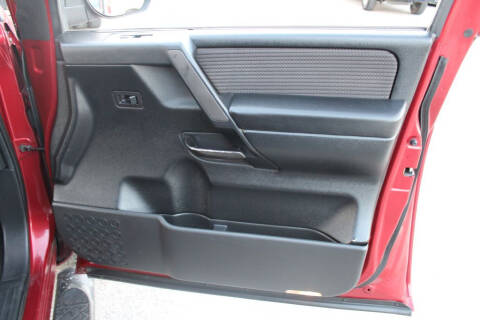 2013 Nissan Titan SV