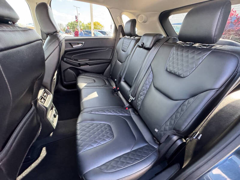 2023 Ford Edge Titanium