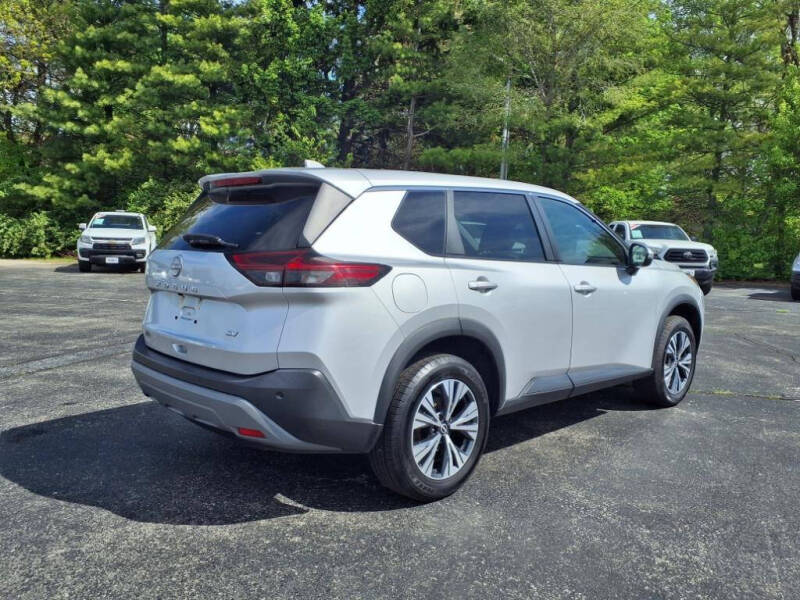 2022 Nissan Rogue SV