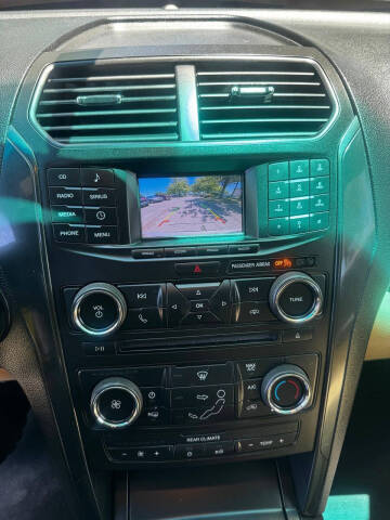 2016 Ford Explorer