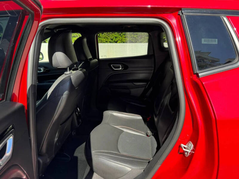 2023 Jeep Compass (Red) Edition