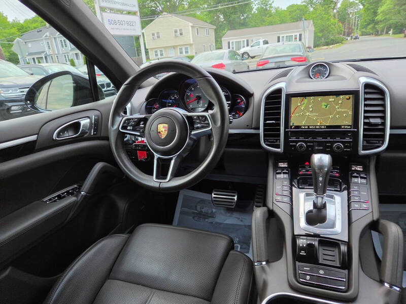 2016 Porsche Cayenne S