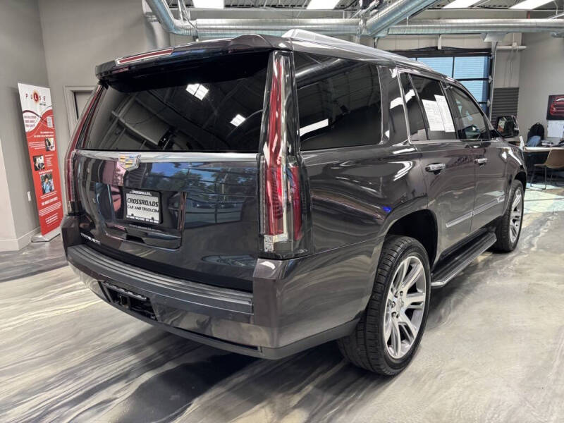 2016 Cadillac Escalade Luxury Collection