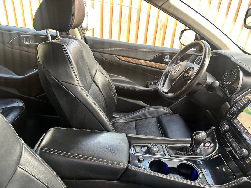 2017 Nissan Maxima Platinum