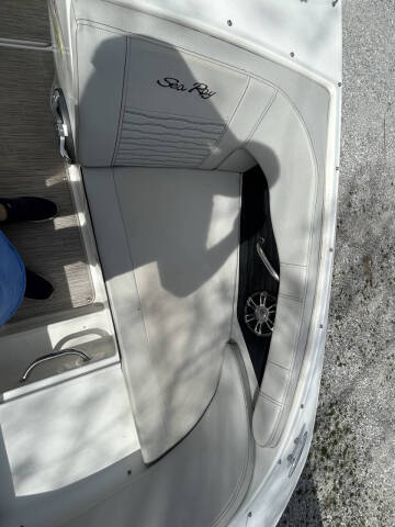 2023 Sea Ray SPX 190