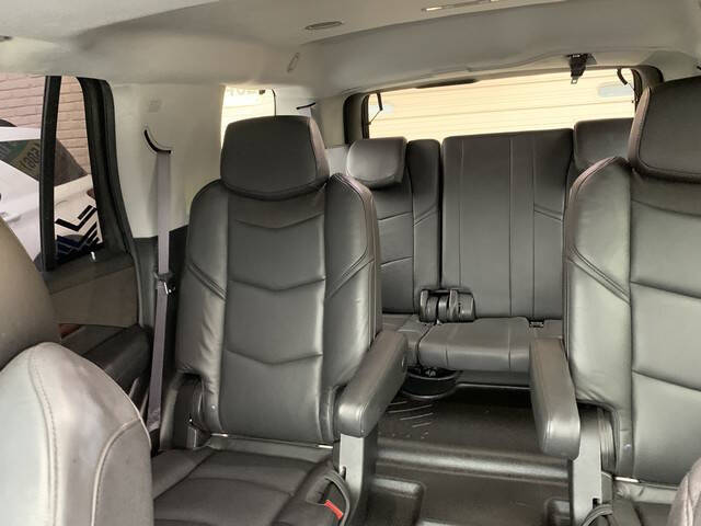 2016 Cadillac Escalade Luxury Collection