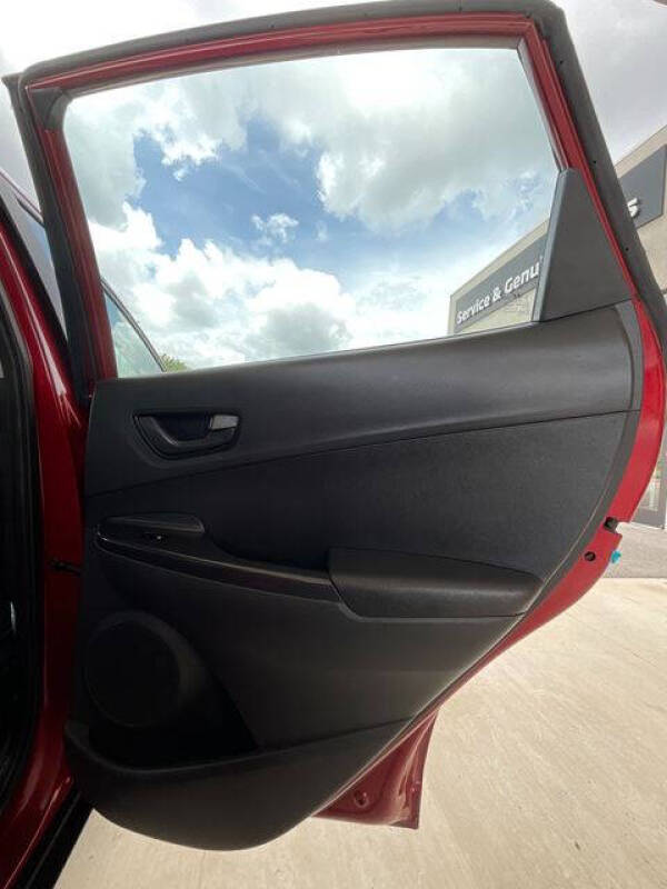 2023 Hyundai Kona SE