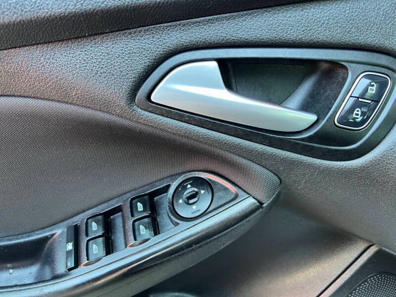 2017 Ford Focus SEL