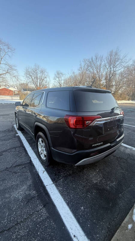 2017 GMC Acadia SLE-1