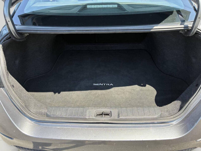 2020 Nissan Sentra SR