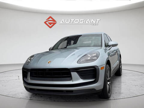 2022 Porsche Macan