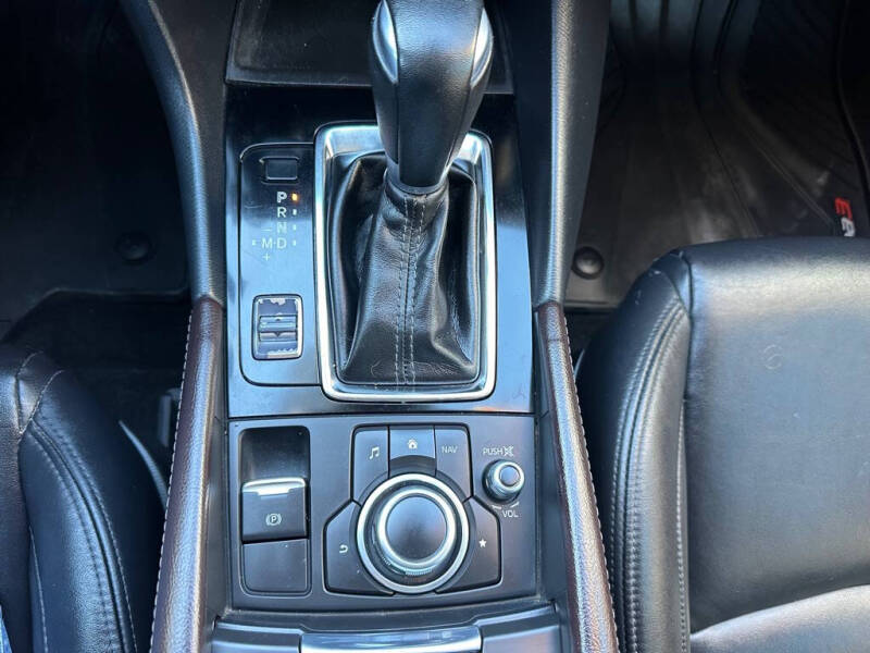 2017 Mazda MAZDA3 Touring