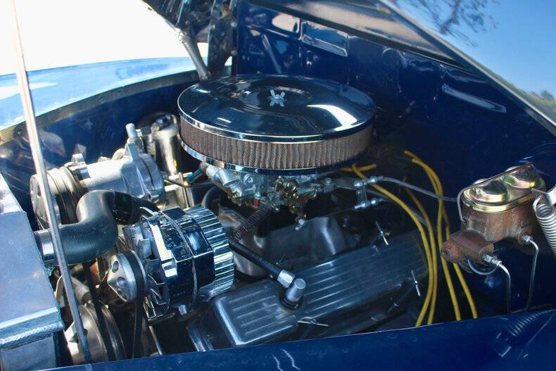 1946 Ford Super Deluxe