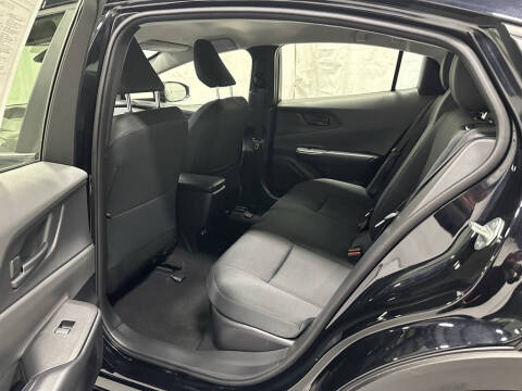 2025 Toyota Prius LE