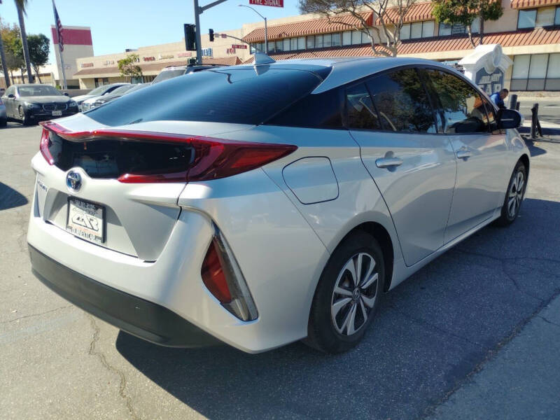 2017 Toyota Prius Prime Plus