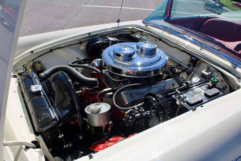 1957 Ford Thunderbird