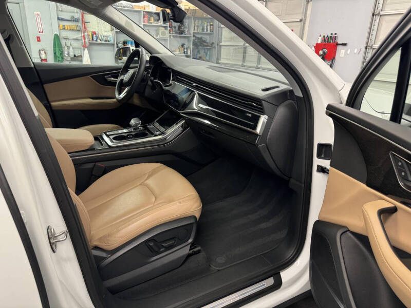 2023 Audi Q7 quattro Premium Plus 55 TFSI