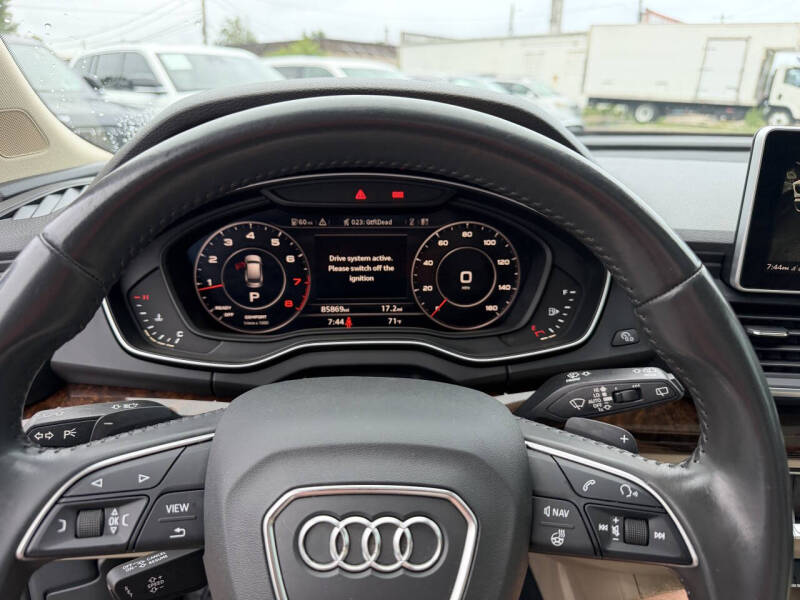 2018 Audi Q5 2.0T quattro Premium Plus