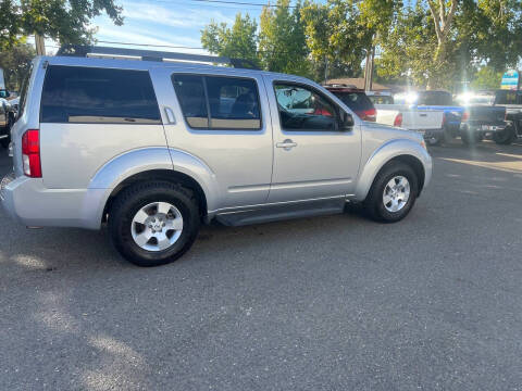 2010 Nissan Pathfinder S FE+