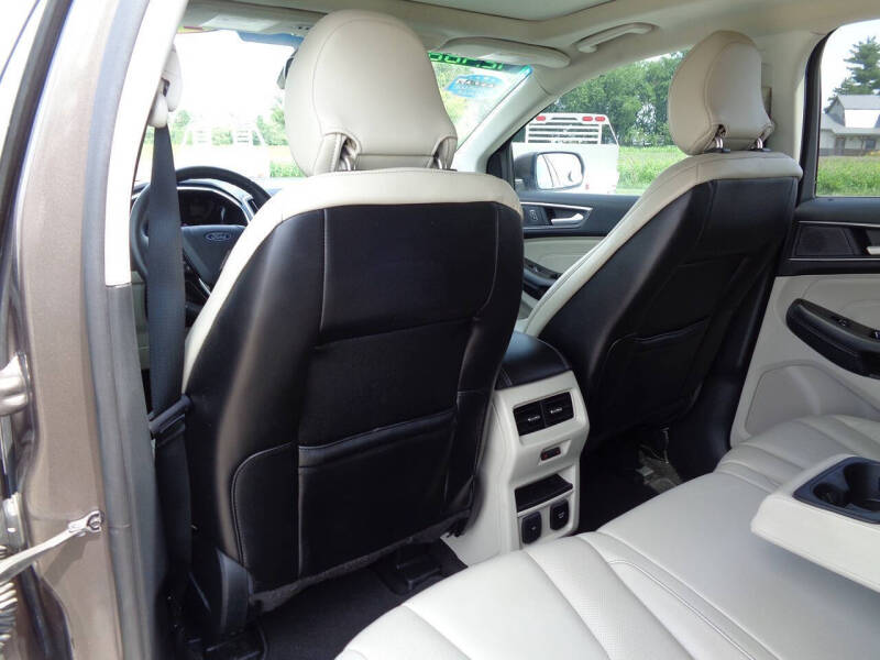 2019 Ford Edge Titanium