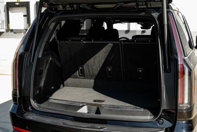 2025 Cadillac Escalade-V