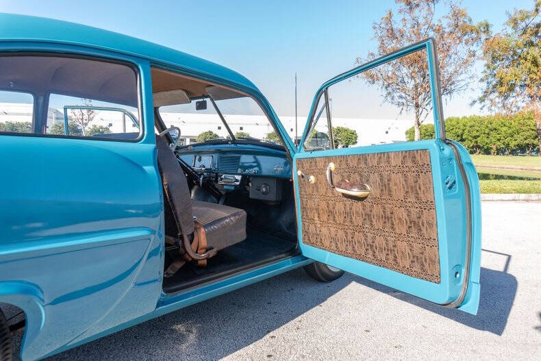 1951 Kaiser Henry-J Coupe