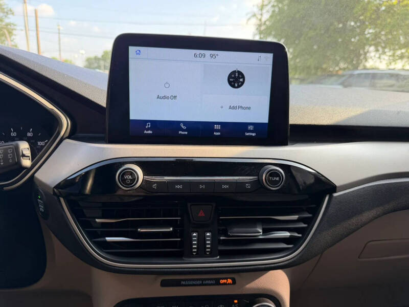 2020 Ford Escape SE