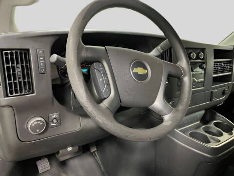 2016 Chevrolet Express 2500