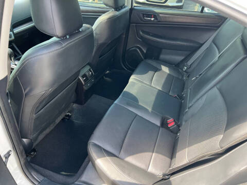 2017 Subaru Legacy 3.6R Limited