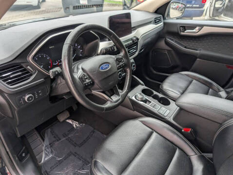 2020 Ford Escape SEL