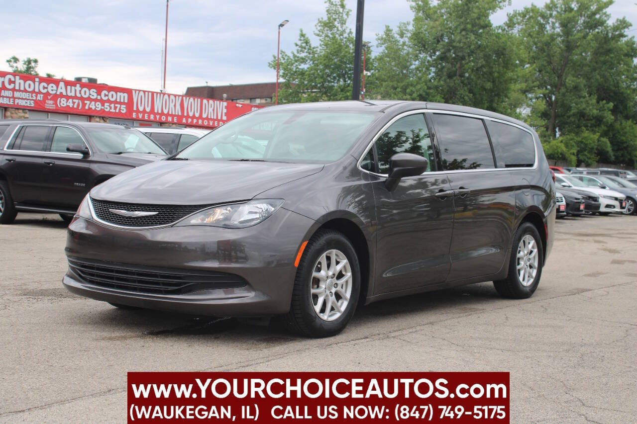 2017 Chrysler Pacifica LX 4dr Mini Van's photo