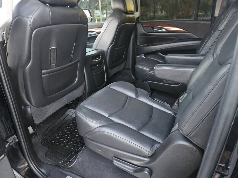 2017 Cadillac Escalade ESV Premium Luxury