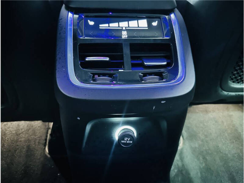 2016 Volvo XC90 T8 eAWD Inscription