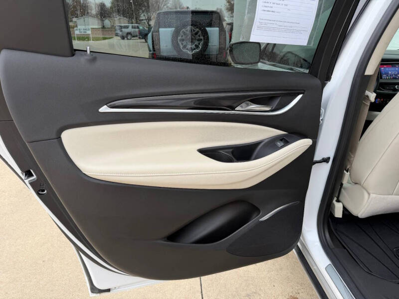 2023 Buick Enclave Premium