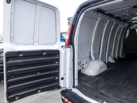 2023 Chevrolet Express 2500