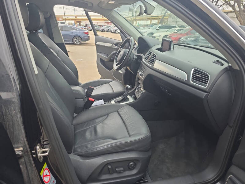 2015 Audi Q3 2.0T Prestige