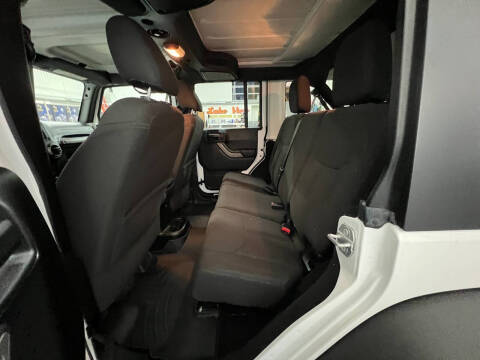 2017 Jeep Wrangler Unlimited Sport