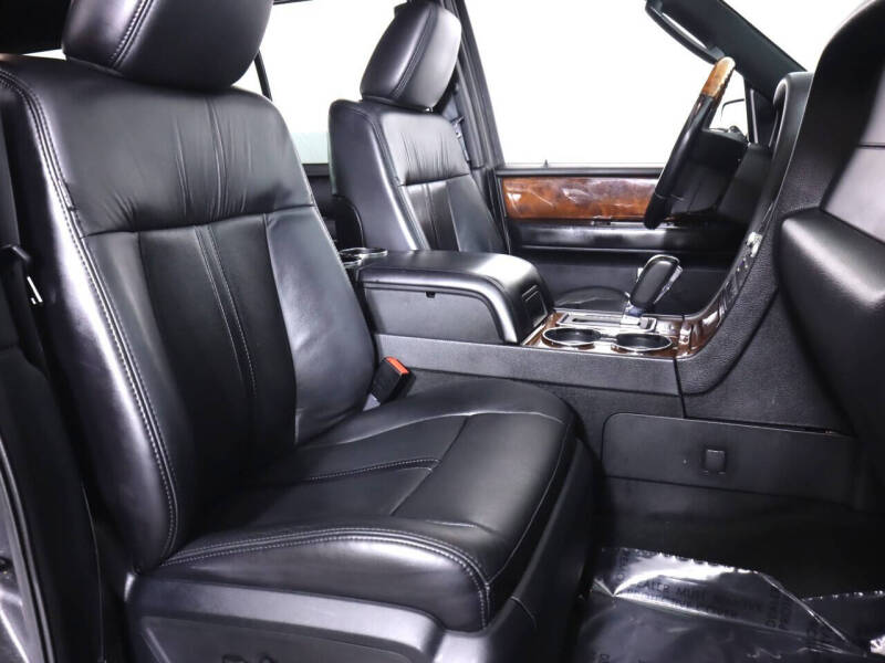 2016 Lincoln Navigator Select