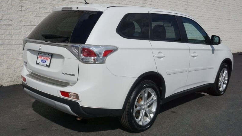 2015 Mitsubishi Outlander SE