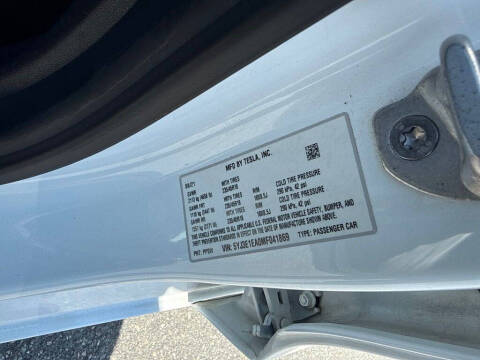 2021 Tesla Model 3 Standard Range Plus