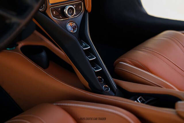 2022 McLaren 720S Spider