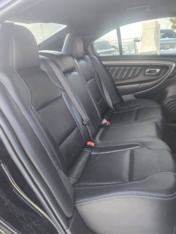 2018 Ford Taurus SEL