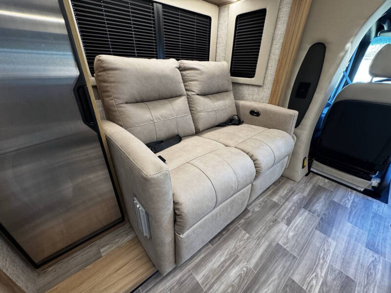 2026 Tiffin Wayfarer