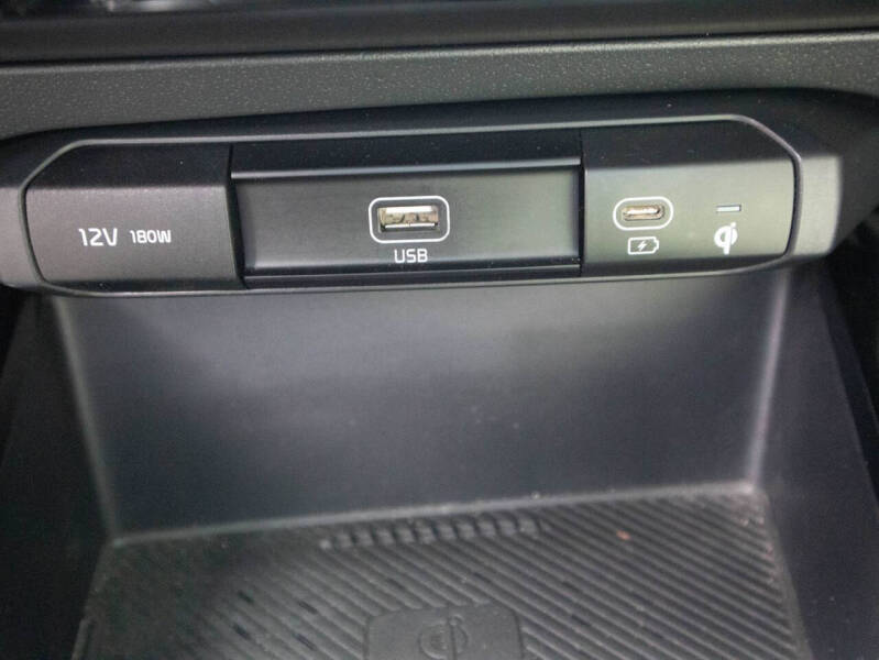 2023 Kia Niro EX
