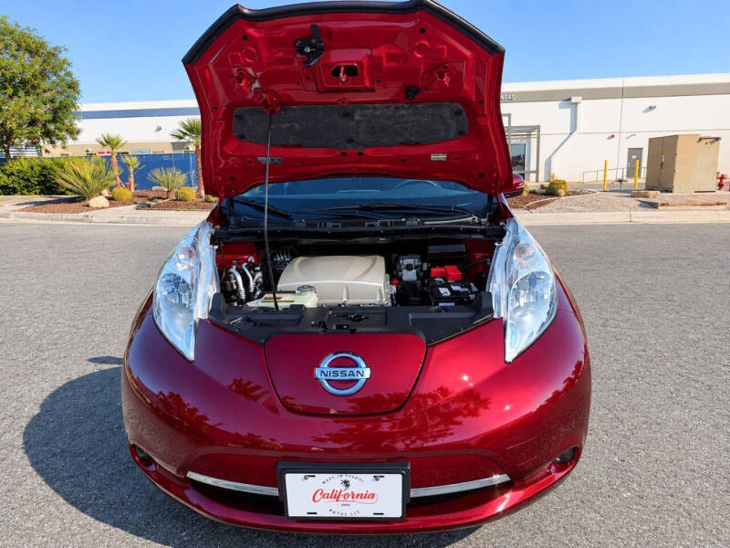 2016 Nissan LEAF SV