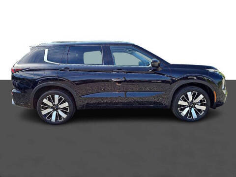 2025 Mitsubishi Outlander SEL Platinum Edition