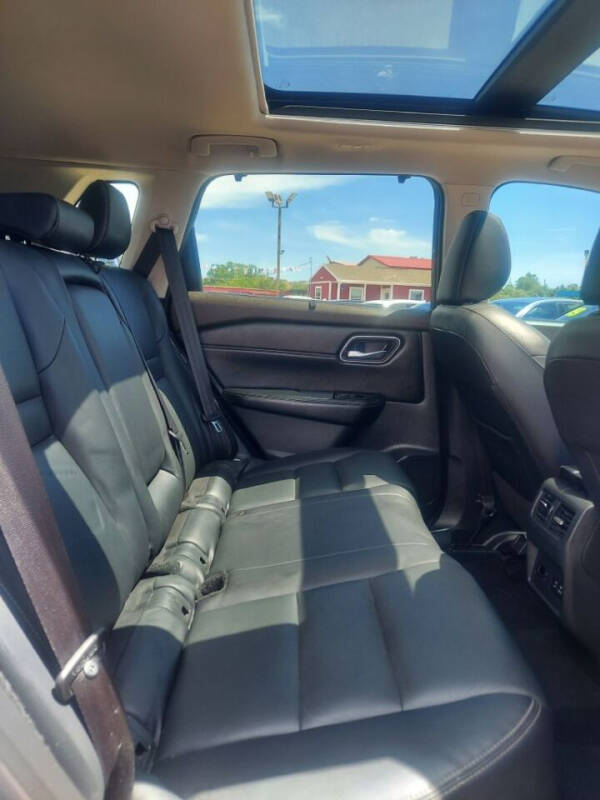 2021 Nissan Rogue SL