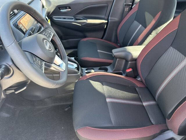 2025 Nissan Versa SR