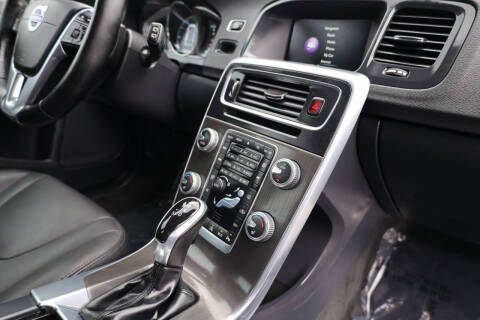 2015 Volvo V60 T5 Drive-E Premier
