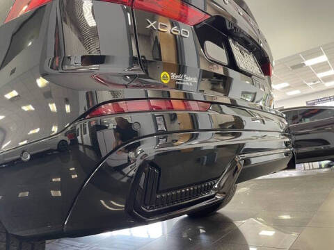 2024 Volvo XC60 Recharge T8 Plus Dark Theme
